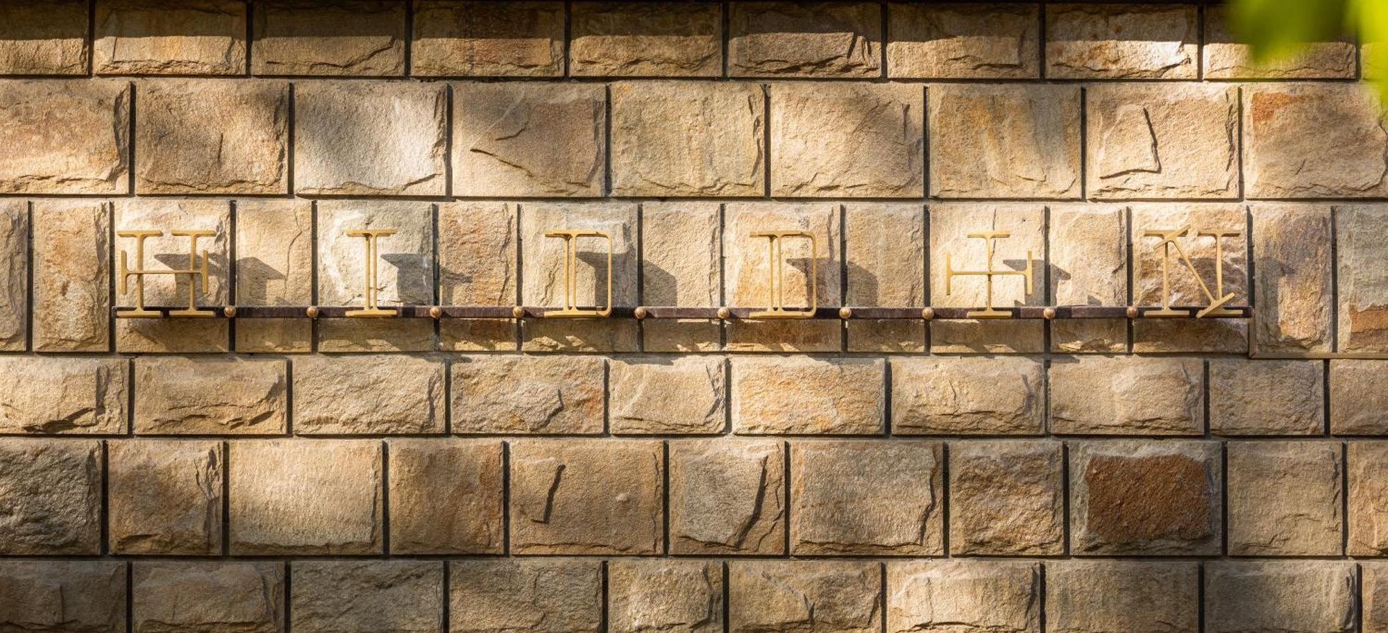 Hidden Bank: Golden Apartman Plovdiv Kültér fotó